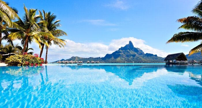 Top 10 Luxury Travel Destinations Around the World – The Pinnacle List